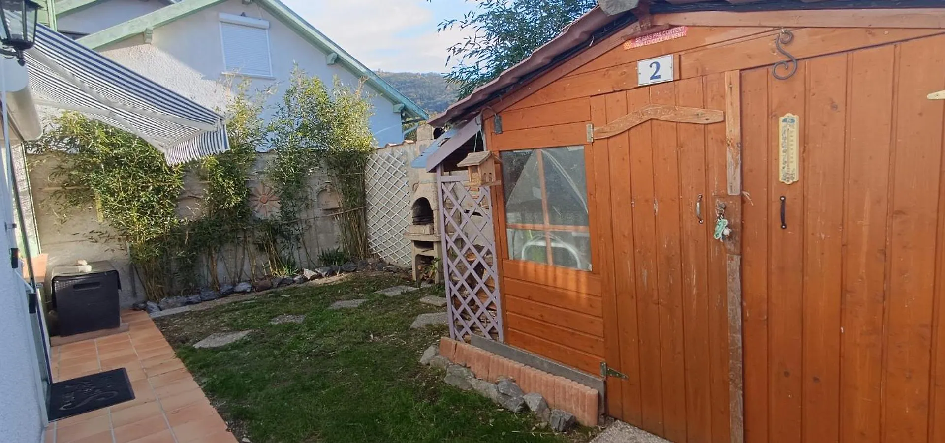 Dom wakacyjny La Cabane Au Fond Du Jardin Mercus-Garrabet