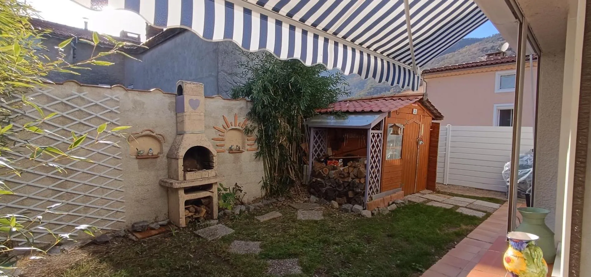 La Cabane Au Fond Du Jardin Mercus-Garrabet 0*,  Francja